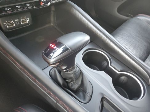 Used 2024 Dodge Durango GT image 31