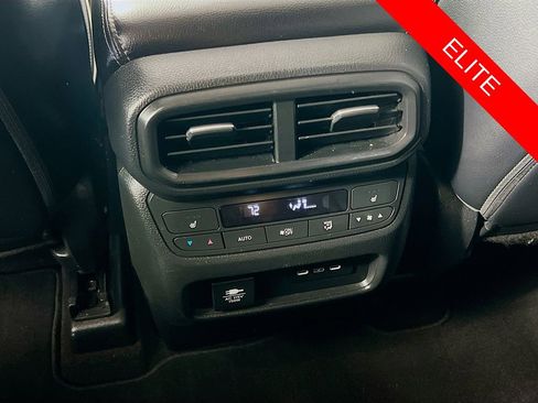 Used 2024 Honda Pilot Elite image 27
