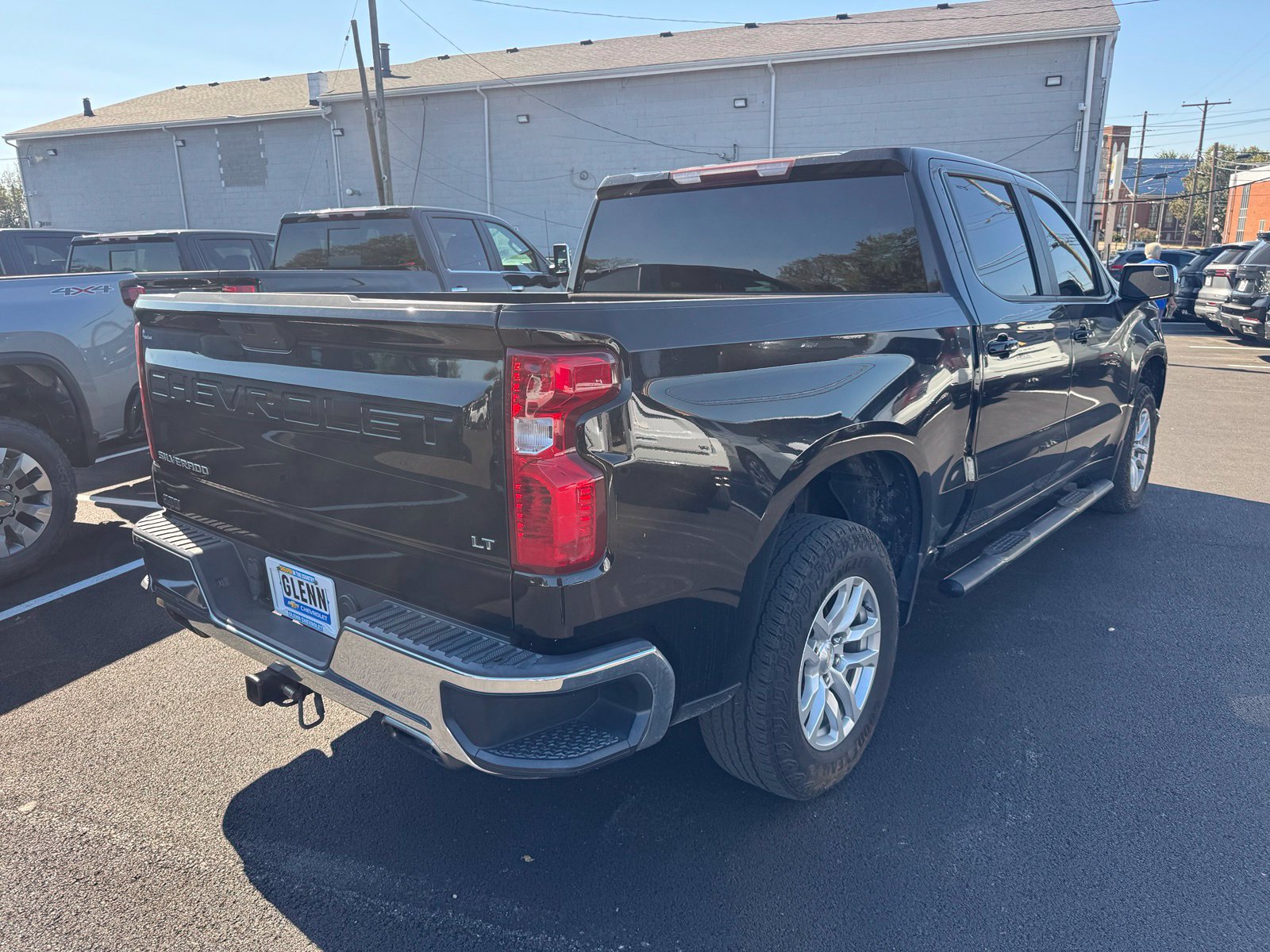Used 2021 Chevrolet Silverado 1500 LT w/ Z71 Off-Road Package AWD/4WD image 6