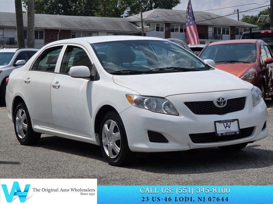 Used 2010 Toyota Corolla LE FWD image 1