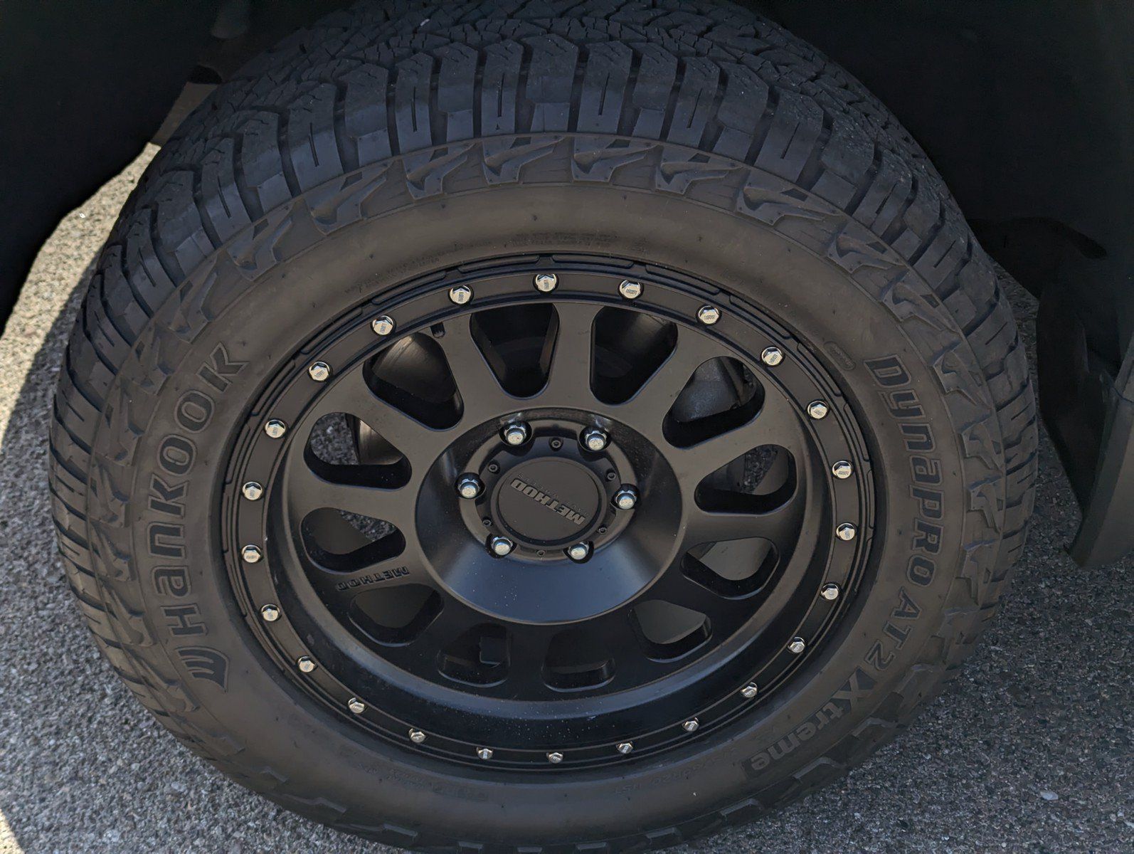 Used 2022 GMC Sierra 1500 AT4 w/ AT4 Premium Package AWD/4WD image 7