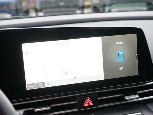 Certified 2023 Hyundai Elantra SEL w/ Convenience Package image 27