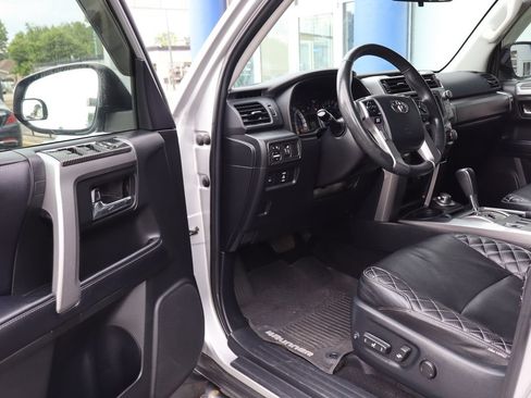 Used 2018 Toyota 4Runner SR5 w/ Wilderness Package AWD/4WD image 13