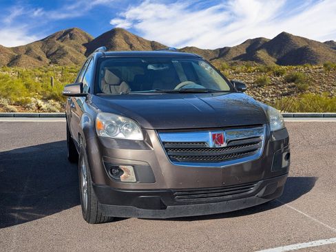 Used 2008 Saturn Outlook XR w/ Premium Trim Package image 3