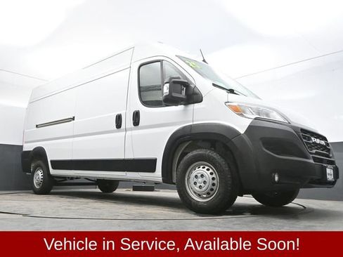 Used 2025 RAM ProMaster 2500 w/ Convenience Group image 32