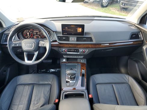 Used 2018 Audi Q5 Premium Plus w/ Premium Plus Package image 17