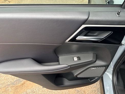 New 2026 Mitsubishi Outlander AWD image 38