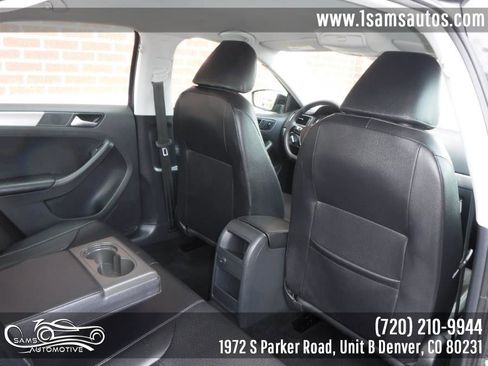 Used 2018 Volkswagen Jetta Wolfsburg Edition image 10