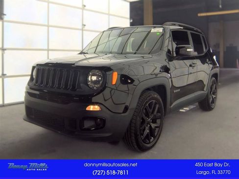 Used 2017 Jeep Renegade Altitude FWD image 1