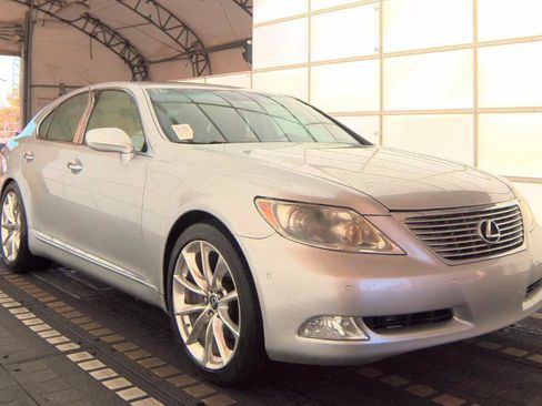 Used 2008 Lexus LS 460 image 3
