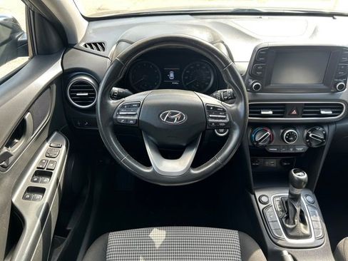Used 2018 Hyundai Kona SEL AWD/4WD image 17
