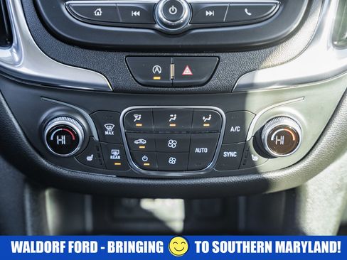 Used 2022 Chevrolet Equinox LT image 26