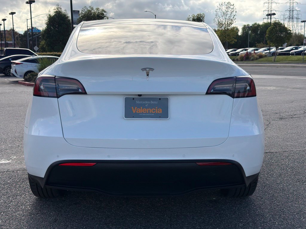 Used 2021 Tesla Model Y Long Range AWD/4WD image 9