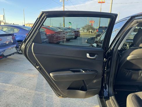 Used 2017 Kia Optima LX image 19