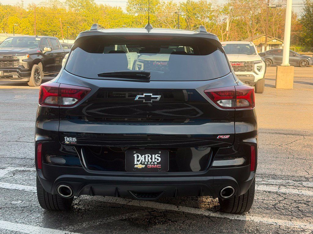 Used 2023 Chevrolet TrailBlazer RS w/ Sun and Liftgate Package FWD image 5