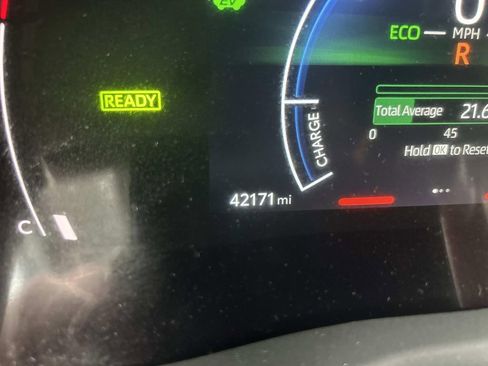 Used 2025 Toyota Camry LE image 21