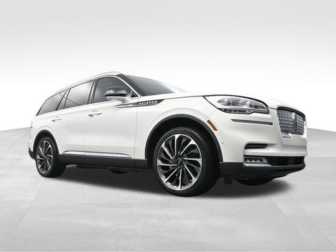Used 2020 Lincoln Aviator Reserve w/ Equipment Group 202A AWD/4WD image 28