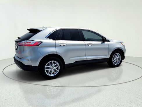 Used 2024 Ford Edge SEL AWD/4WD image 8