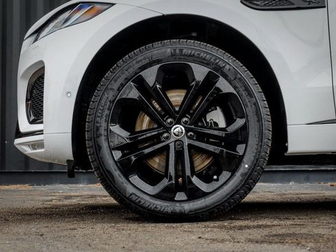 New 2026 Jaguar F-PACE R-Dynamic S image 4