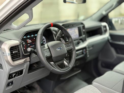 Used 2023 Ford F150 XL image 18