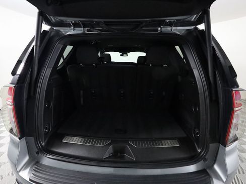 Used 2023 Chevrolet Tahoe RST image 7