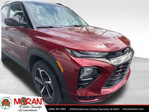 Used 2023 Chevrolet TrailBlazer RS AWD/4WD image 2