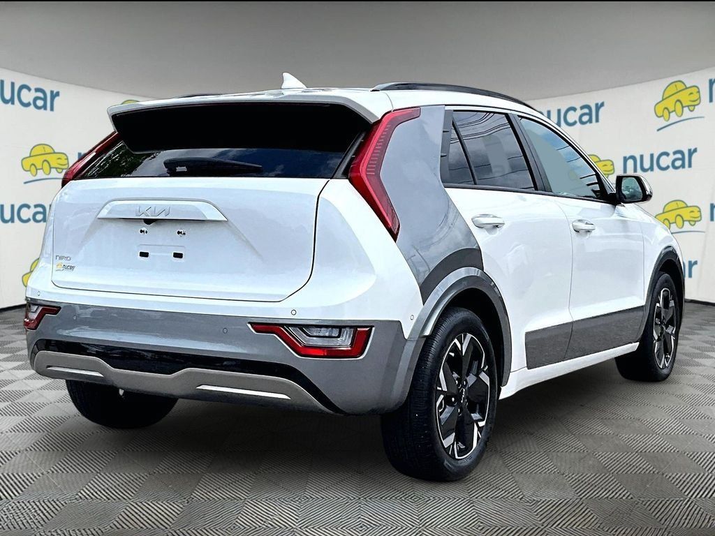 Used 2023 Kia Niro Wave FWD image 6