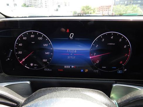 Used 2024 Mercedes-Benz GLB 250 4MATIC image 12