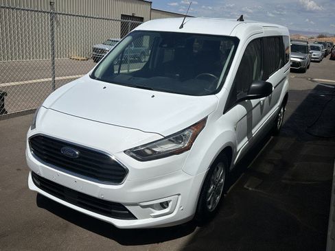 Used 2022 Ford Transit Connect XLT FWD image 3