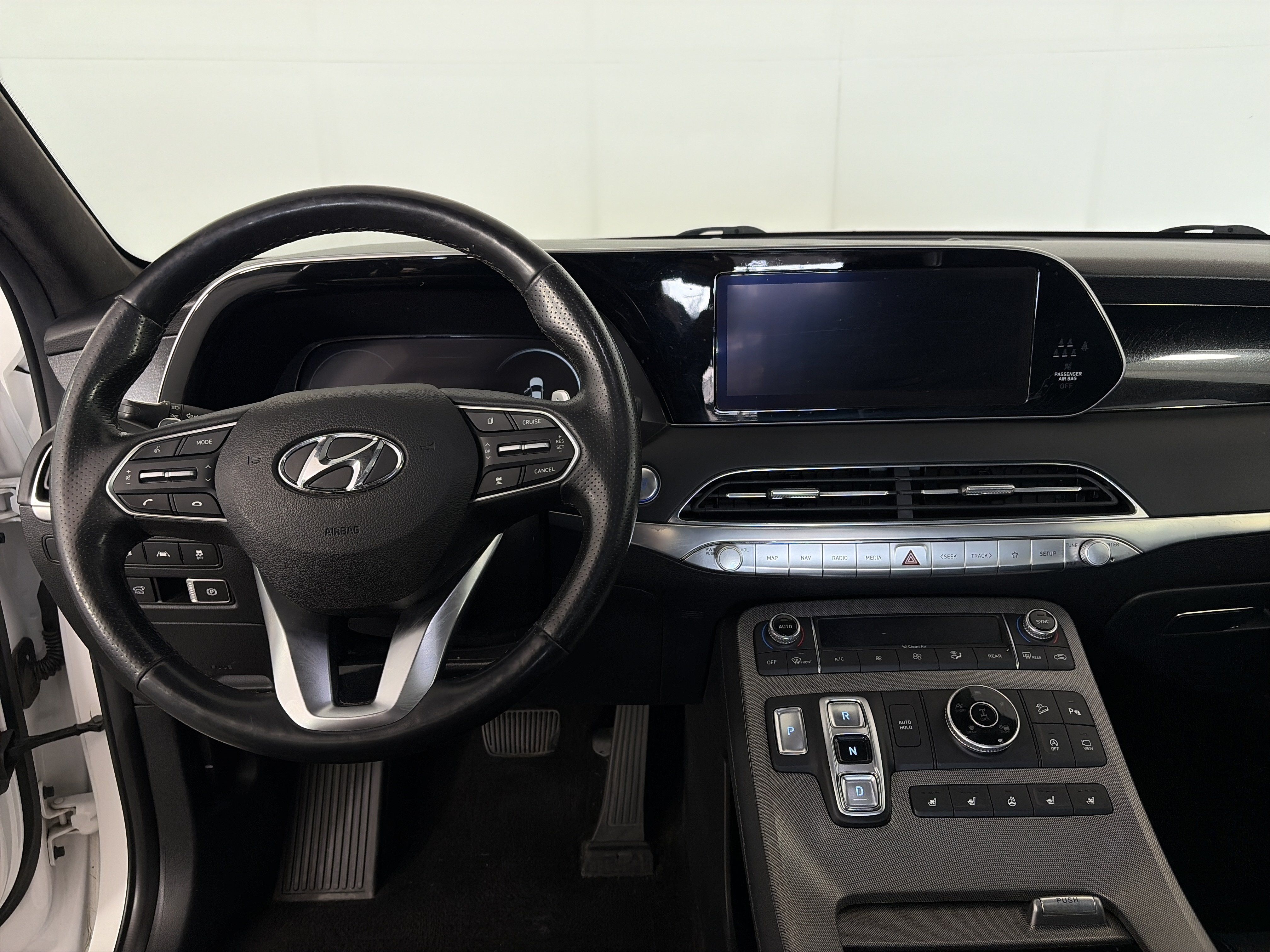 Used 2022 Hyundai Palisade Calligraphy w/ Cargo Package AWD/4WD image 3
