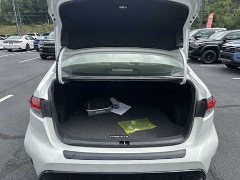 Used 2023 Toyota Corolla SE w/ SE Premium Package FWD image 23