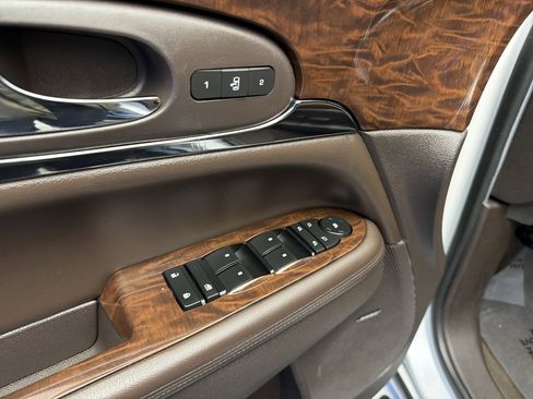 Used 2016 Buick Enclave Premium w/ Experience Buick Package image 11