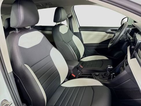 New 2026 Volkswagen Taos SEL AWD/4WD image 31