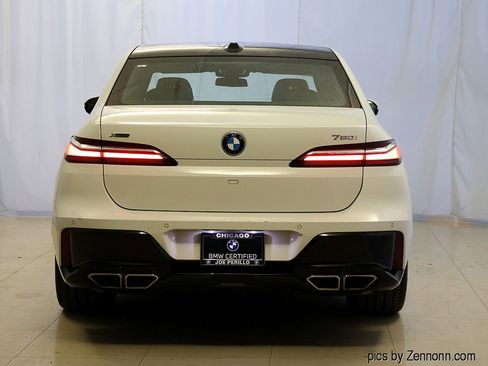 Certified 2023 BMW 760i xDrive image 7
