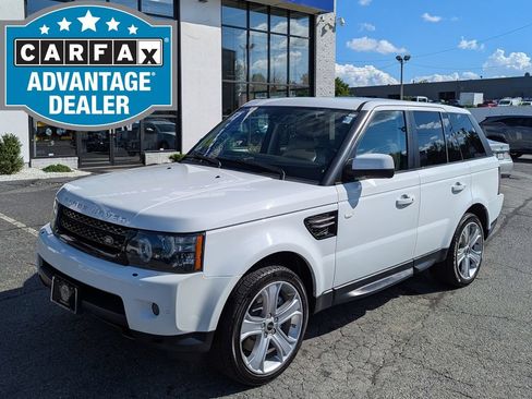 Used 2013 Land Rover Range Rover Sport HSE AWD/4WD image 2