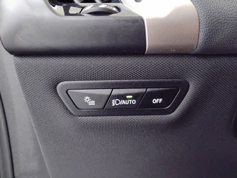 Used 2025 BMW iX xDrive50 w/ Sport Package image 27