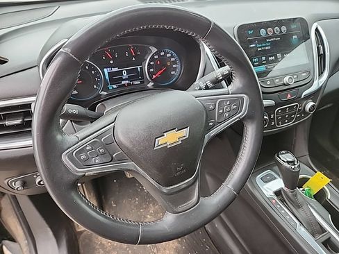 Used 2018 Chevrolet Equinox LT w/ Sun & Infotainment Package AWD/4WD image 9