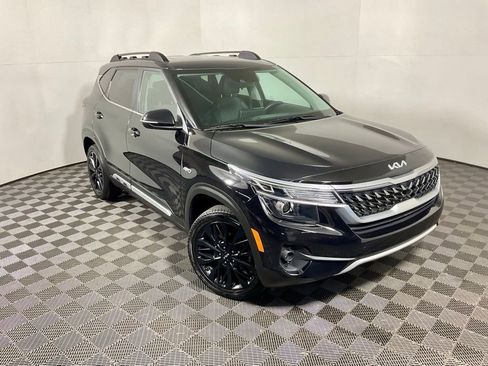 Used 2022 Kia Seltos Nightfall Edition AWD/4WD image 9