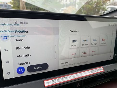 New 2026 Toyota Prius Plug-In Hybrid FWD image 24
