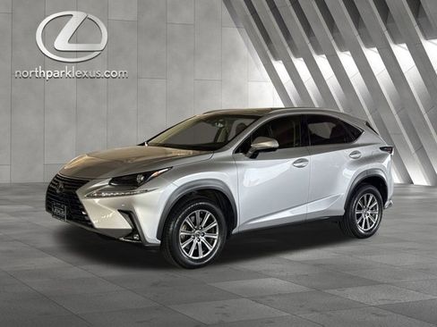 Used 2018 Lexus NX 300 FWD image 3