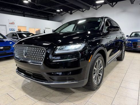 Used 2023 Lincoln Nautilus AWD w/ Premium Package image 11
