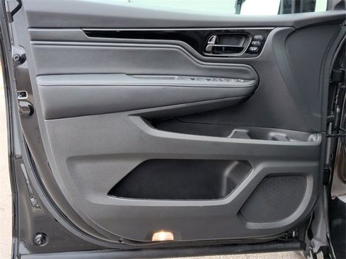 Used 2025 Honda Odyssey Elite image 10