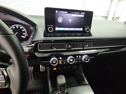 Certified 2025 Honda Civic Sport image 13