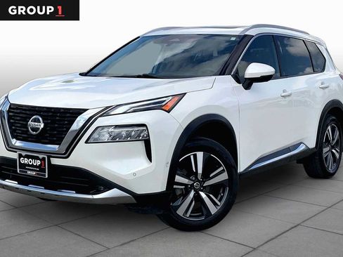 Used 2021 Nissan Rogue Platinum FWD image 1