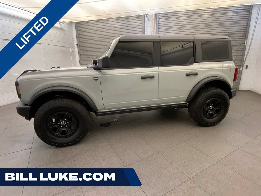 Used 2022 Ford Bronco 4-Door AWD/4WD image 1