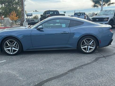 Certified 2024 Ford Mustang Coupe image 6