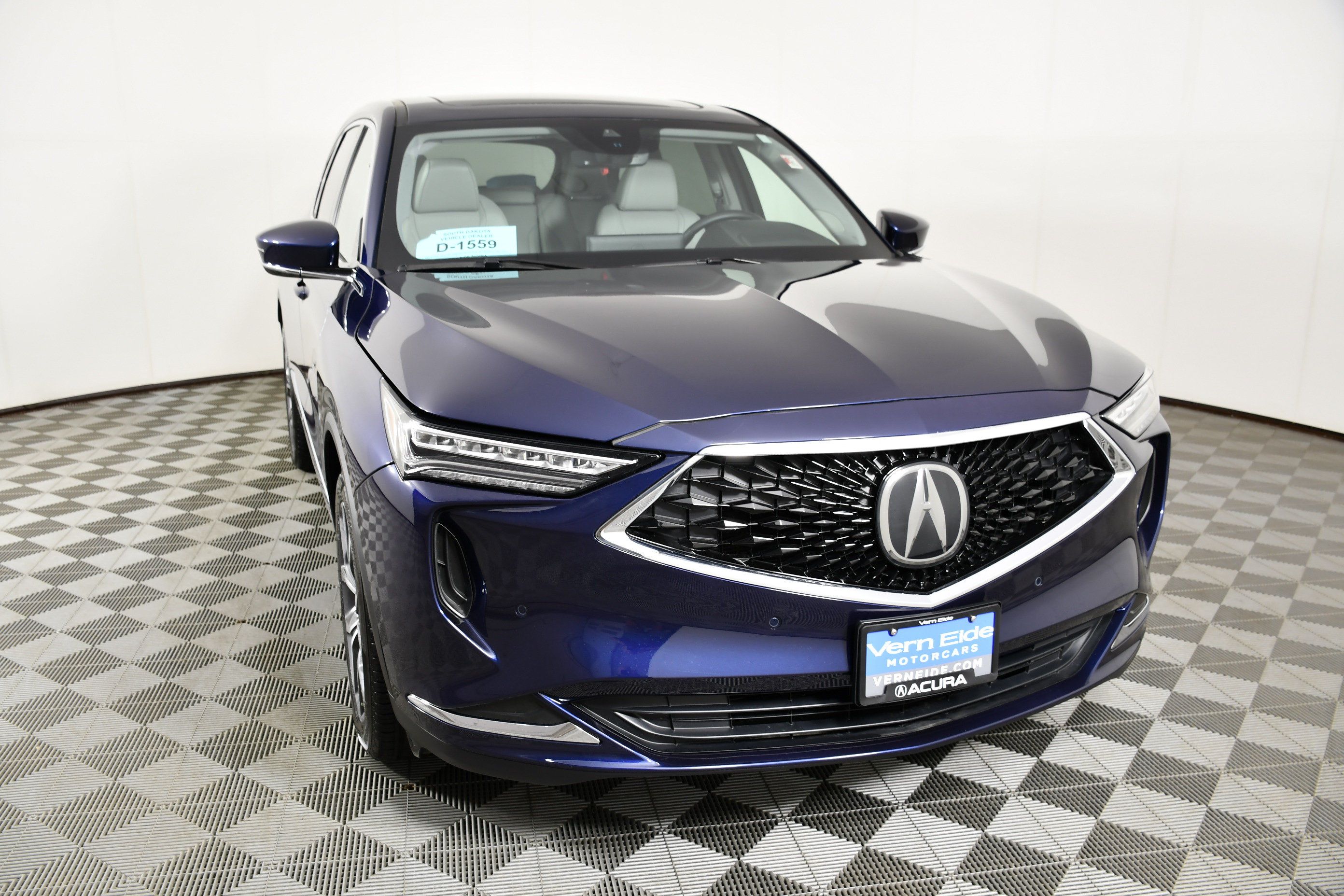 Used 2024 Acura MDX w/ Technology Package AWD/4WD image 3