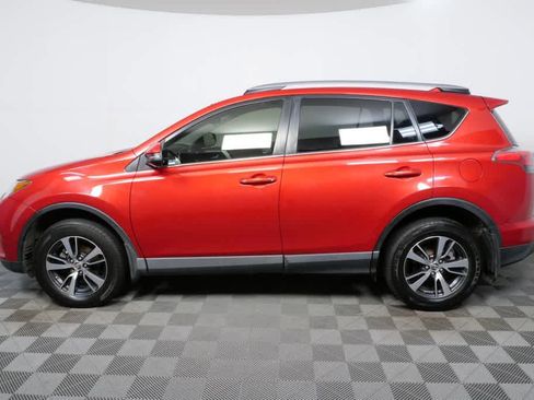 Used 2017 Toyota RAV4 XLE image 6