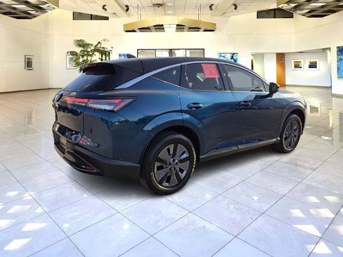 Certified 2025 Nissan Murano SL w/ Cargo Package AWD/4WD image 6