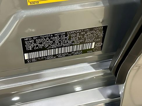 Used 2024 Lexus LS 500 w/ Interior Upgrade Package image 25